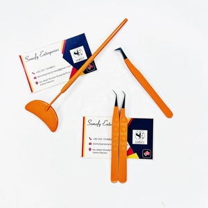 Professional Stainless Steel Precision Durable Heart Grip Tweezers <b>Moon</b> Shape <b>Mirror</b> Eyelash Extension Volume Sustainable - Product Image 1