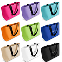 Sac en papier personnalisé de qualité supérieure de couleur violette pour cadeaux de mariage de marques de mode, avec poignée en ruban de satin noir de 4 cm de largeur