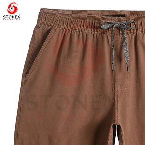 Short coupe-vent d'été décontracté pour hommes en polyester avec taille élastique et poches de couleur unie orange pour un usage quotidien - Product Image 5