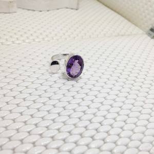 Anillos de amatista de corte ovalado clásico para mujer, joyería de moda de plata 925 al por mayor con ajuste de bisel para ocasiones de boda y fiesta - Product Image 2