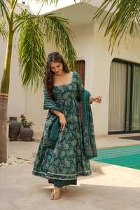 Designer Vert Organza Imprimé Anarkali Robe avec Pad Manches Longues Prêt à Porter pour les Fêtes - Product Image 5