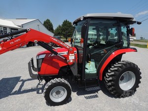 Tractor MASSEY FERGUSON 1735M con Motor Diésel de 80HP a 140HP - Product Image 5