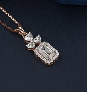 4 TCT Emerald and Heart Lab Created Diamond Pendant Charm en acier inoxydable personnalisé avec placage Cadeau pour elle - Product Image 2