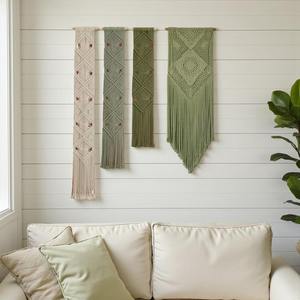 Décoration murale en fil coloré vibrant, art mural en macramé, idéal pour l'intérieur tendance et l'affichage mural festif, fabriqué à la main en Inde - Product Image 4