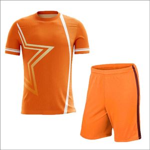 ชุดฟุตบอลแบบใหม่ล่าสุด พิมพ์ลายดิจิทัลตามสั่ง พร้อมโลโก้ - ผ้าโพลีเอสเตอร์ 100% แห้งเร็ว คอวี แขนครึ่งตัว สำหรับทุกเพศ เหมาะสำหรับกีฬาฤดูร้อน - Product Image 1