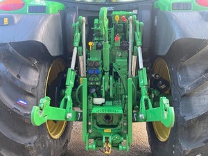 TRACTOR AGRÍCOLA JOHN DEERE 6R 150 NUEVO DE 2023 DE 175 HP A 299 HP CON Motor, Caja de Cambios, Bomba y Engranaje en Venta - Product Image 3