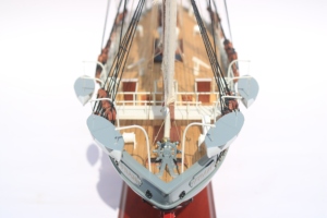 Modelo de Barco Único - Modelos de Barcos de Madera FRAM de Vietnam para Decoración del Hogar, Regalos Navideños y Coleccionables - Product Image 2