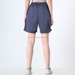 กางเกงขาสั้นฤดูร้อนสำหรับผู้หญิง ยี่ห้อ Nardon Apparel ระบายอากาศได้ดี แห้งเร็ว กันลื่น มีกระเป๋าข้าง ทรงหลวม สวมใส่สบาย เหมาะสำหรับออกกำลังกาย - Product Image 2