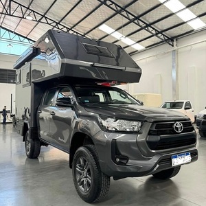 Camper-caravane tendance 4x4 pour le camping en plein air - Product Image 1