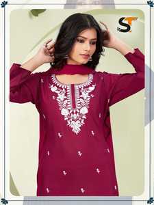 Kurtis indiens ethniques de qualité supérieure Styles longs courts et une ligne en gros pour l'exportation disponibles à la quantité en vrac - Product Image 3