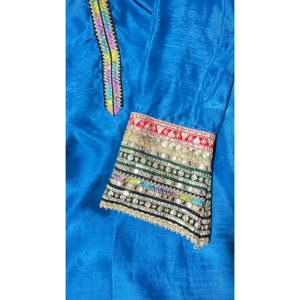 Elegante Vestido Azul Turquesa de Satén para Mujer, Silueta Holgada y Cómoda - Product Image 2
