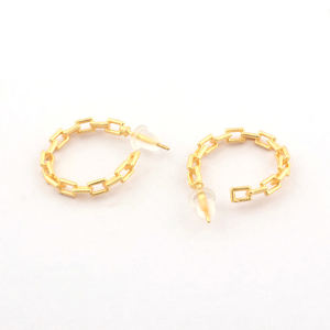 Pendientes de aro de cadena de eslabones de enclavamiento clásico Diamante Perla Medio abierto Aros llamativos Latón Chapado en oro Cadena de diseñador Liso - Product Image 5