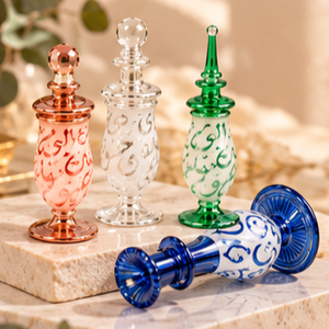 Bouteille de parfum en verre artisanal égyptien, gravure dorée, lettres arabes, calligraphie décorative, bouteille d'attar, objet de collection, largeur 15-17 cm - Product Image 2