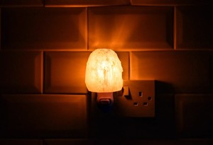 Anwar Enterprises 11.2 Ounces Natural Crafts Mini Hand Carved Himalayan Air Purifier <b>Salt</b> Night Light <b>Lamp</b> Eco-Friendly 2 <b>Bulbs</b> - Product Image 6