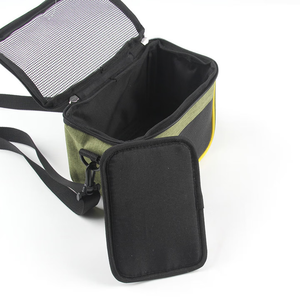 Sac de transport portable pour animaux de compagnie, sac à bandoulière de voyage avec fermeture à ceinture pour Petaurs, Hérissons, Écureuils, Hamsters, Lapins, Cochons d'Inde - Product Image 4