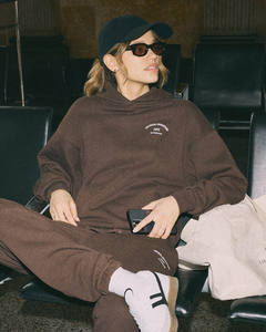 Wholesale Premium Quality Archive <b>Brown</b> <b>Women's</b> Graphic Hoodie <b>Top</b> Selling Anti-Wrinkle And Breathable Blank Hoodies For <b>Women</b> - Product Image 4