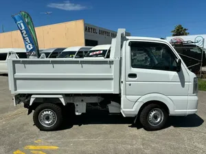 Camioneta Mini Suzuki Carry Dump 4WD 2019-2022 en perfecto estado - Product Image 2