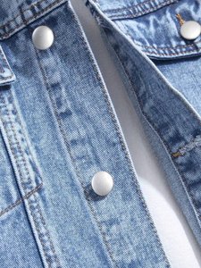 แจ็กเก็ตผ้ายีนส์โอเวอร์ไซส์สำหรับผู้ชายคอตั้งสไตล์สปอร์ตปรับแต่งได้สำหรับสวมใส่กลางแจ้ง - Product Image 3