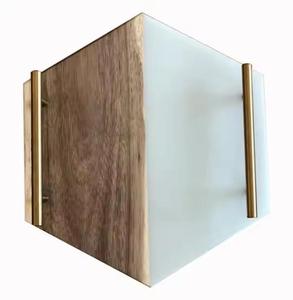 Plateau de service en marbre et en bois dernier modèle en bois naturel et résine avec poignée en métal pour la vaisselle et la cuisine en vente chaude - Product Image 1