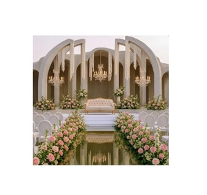 Conjunto Mandap DE BODA indio tradicional de lujo para decoración de gran ceremonia con pilares elegantes y diseño de fondo floral - Product Image 1