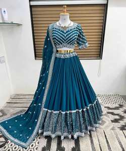 Exclusivo trabajo de secuencia de bordado de seda de rayón banarasi lehenga choli con dupatta mejor precio Ropa Étnica mujeres indias tienda de ropa - Product Image 6