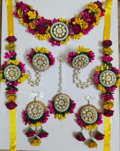 Bijoux indiens Dulhaniya avec perle Jhumka Bangles Haldi Mehendi Artificielle jaune et blanc Floral ensemble de bijoux de mariée cérémonie - Product Image 5