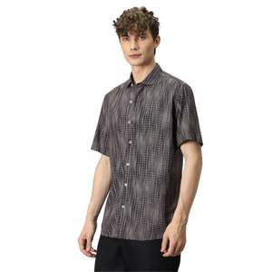 เสื้อเชิ้ตสีชมพูลายแถบสีซีดสำหรับผู้ชายเสื้อเชิ้ตลำลองใส่สบายน้ำหนักเบาเหมาะสำหรับฤดูร้อนหรือตอนเย็น - Product Image 5