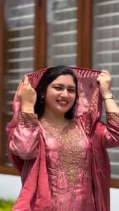 เสื้อเครปฝรั่งเศสแท้อินเดียแบบดั้งเดิมของผู้หญิงแขนยาวเต็มตัวสำหรับงานปาร์ตี้ - Product Image 3