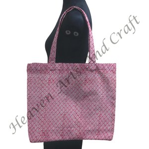 Sac à bandoulière carré en coton imprimé bloc fait à la main pour femmes Style indien Logo personnalisé sac carré d'automne - Product Image 6