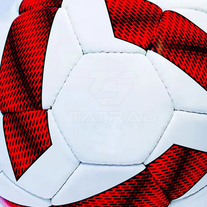 รองเท้าฟุตบอลแบบใหม่ น้ำหนักเบา ระบายอากาศได้ดี สำหรับผู้ชาย เล่นกีฬากลางแจ้ง ทีมกีฬา คุณภาพสูง ดีไซน์พรีเมียม - Product Image 4