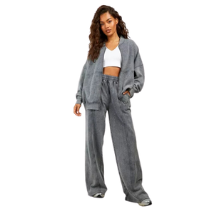 Nouveauté : Ensemble de survêtement décontracté et tendance pour femme, personnalisable, avec sweat à capuche, idéal pour l'entraînement et le streetwear. - Product Image 1