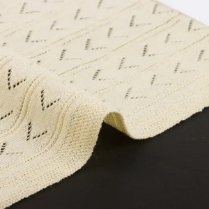 69% <span class=keywords><strong>Tencel</strong></span> 25% 면 & 6% 실크 3/85s Nm 7GG 12GG 게이지 필라멘트 원사 경량 스웨터 - Product Image 5