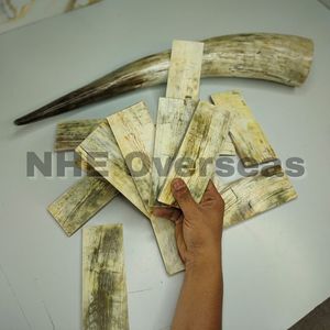 Placas de cuerno africano natural Premium para producción de Marcos ópticos de lujo Placas de cuerno blanco hechas a mano por NHE Overseas - Product Image 2