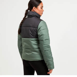 Vestes d'hiver en coton pour femmes, fabricants de vêtements, hauts courts, veste varsity, veste matelassée à bulles, logo personnalisé - Product Image 6