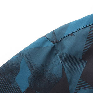 Venta al por mayor OEM chaqueta Softshell hombres al aire libre a prueba de viento con capucha personalizado rompevientos chaquetas de senderismo Softshell - Product Image 5