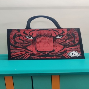 Bolsa de yute impresa CMYK personalizada con gráfico de León, bolsa de mano de fibra natural reutilizable para regalos de marca, compras de uso diario - Product Image 2