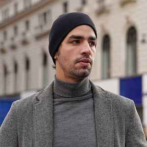 Nouveaux bonnets de qualité Street Wear, service OEM, sublimation, strass, bonnets tendance - Product Image 2