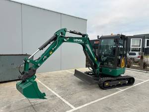 Envío Gratis Nueva Excavadora Compacta con Cabina FR36F-U de 3.8 Toneladas – Motor de 18.2 kW, Cucharón de 0.12 m³, Alcance de 5.23 m y Profundidad de Excavación de 2.92 m - Product Image 1