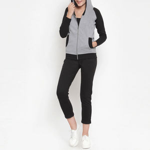 Adults Outdoor Wear Women <b>Crop</b> <b>Top</b> Track Suits Set Breathable High Quality Made Women <b>Crop</b> <b>Top</b> Track Suits Set - Product Image 3