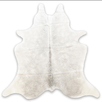Tapis en cuir de vache blanc du Brésil - Qualité haut de gamme - Produit naturel - L'emplacement des tapis en cuir de vache de la plus haute qualité