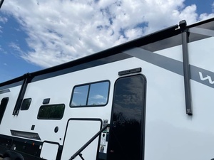 Camping-car Toy Hauler + Livraison Gratuite - Product Image 1