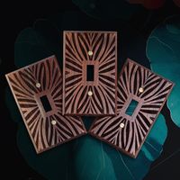 Plaque murale artisanale en bois écologique pour interrupteur et prise, style vintage |   Cache-prise décoratif suspendu en bois Diwali