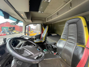 Camión Usado Volvo FH 16 650 Tipper 2015, Euro 2, Diésel, Manual, 4x2, Ligero, Peso Bruto Vehicular 7.5T, Volante a la Izquierda, Vehículo Comercial Nuevo, Volquete Trasero - Product Image 6