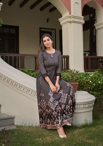 Collection de robes fantaisie stylées Heavy Rayon Foil Prints pour femmes - Product Image 3