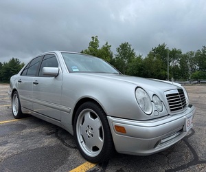 ข้อเสนอสุดพิเศษ! รถเมอร์เซเดส-เบนซ์ E55 AMG ปี 1999 พร้อมส่งมอบ - Product Image 1