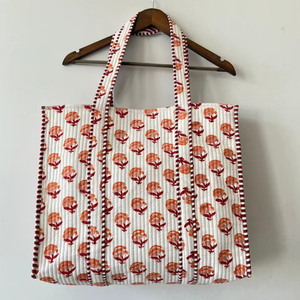 Sac fourre-tout en coton à motif uni, fermeture éclair ouverte, broderie florale, impression à la main pour un usage quotidien - pour les courses, les voyages d'une nuit, la plage - Product Image 1