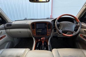 Toyota Land Cruiser Cygnus de 1999 - Product Image 6