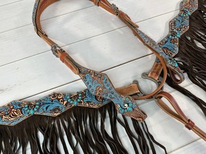 EquiElite Exports - Conjunto de arreos de cuero repujado floral en azul verdoso y marrón, con flecos de gamuza marrón, cabezada y pechera estilo western para espectáculos ecuestres - Product Image 3