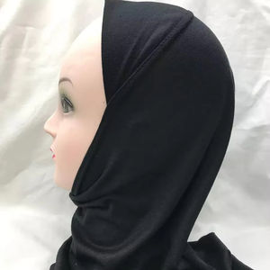 Vente en gros d'écharpes islamiques traditionnelles Châles Cape décente pour adultes Offre Spéciale chaleur décontractée avec marque privée pour les musulmans - Product Image 1