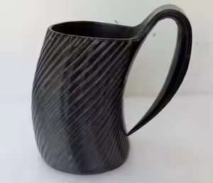 Corne à boire viking et accessoires, polie naturellement, faite à la main, tasse moderne conçue pour les vrais amateurs de Vikings par Crescent Crafts - Product Image 3